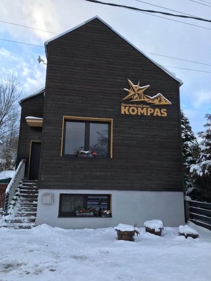 Dovolenkovy Dom - Kompas Pavčina Lehota المظهر الخارجي الصورة